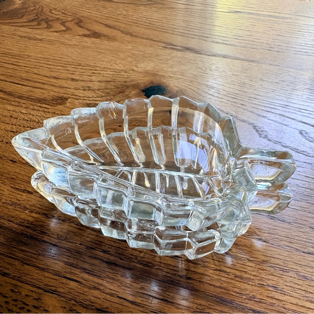 Vintage Lead Crystal Italian Glass Leaf Trinket Dishes Ashtray- Set of 2- 4.5” - Picture 14 of 16